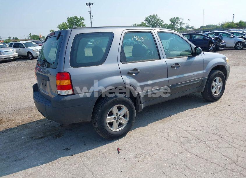 Photo 4 of 2007 Ford Escape XLS/XLS MANUAL (VIN 1FMYU02Z97KA03881)
