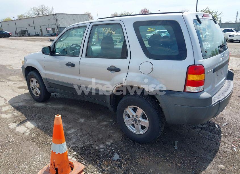 Photo 3 of 2007 Ford Escape XLS/XLS MANUAL (VIN 1FMYU02Z97KB80446)