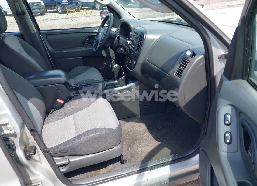 Photo 5 of 2007 Ford Escape XLS/XLS MANUAL (VIN 1FMYU02Z97KB80446)