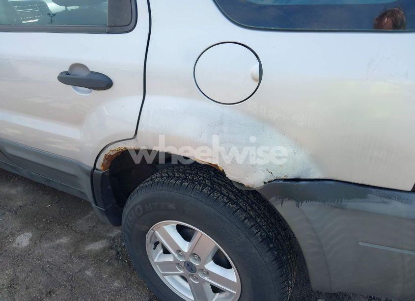 Photo 6 of 2007 Ford Escape XLS/XLS MANUAL (VIN 1FMYU02Z97KB80446)