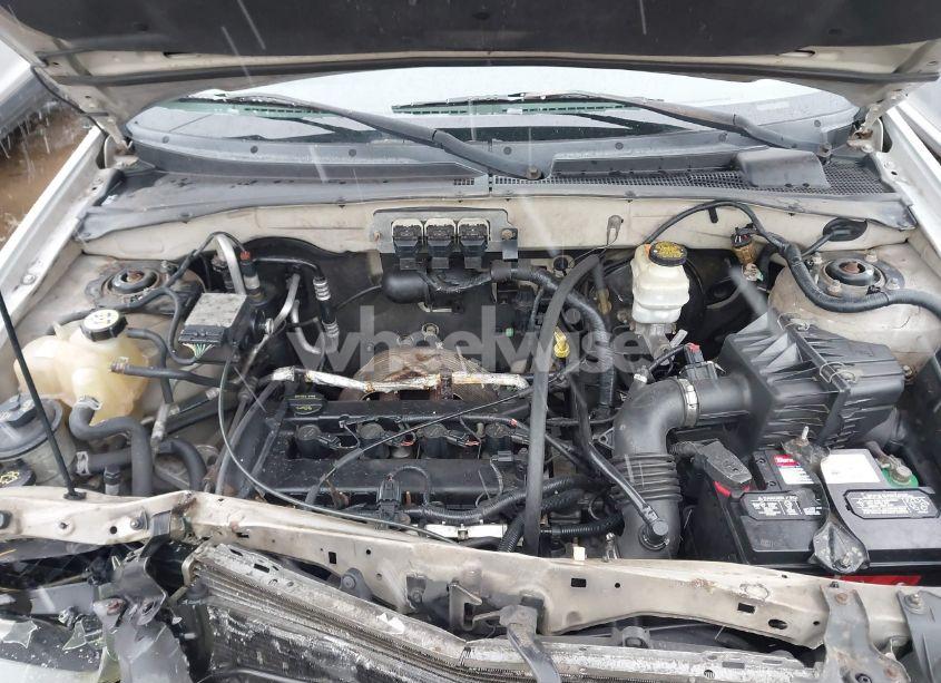 Photo 10 of 2005 Ford Escape XLS (VIN 1FMYU02ZX5DA26152)