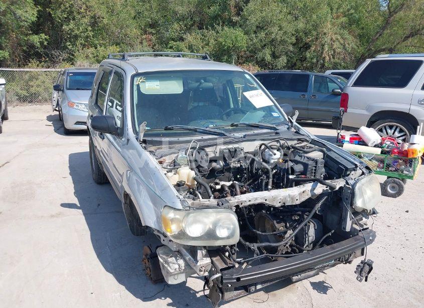 2005 Ford Escape XLS (VIN 1FMYU02ZX5KB02853) main photo