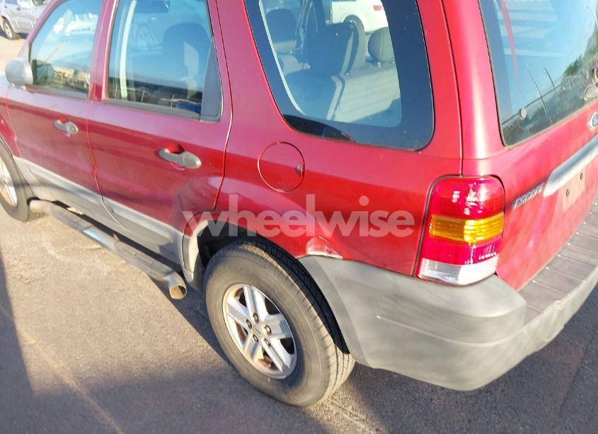 Photo 6 of 2005 Ford Escape XLS (VIN 1FMYU02ZX5KC28856)