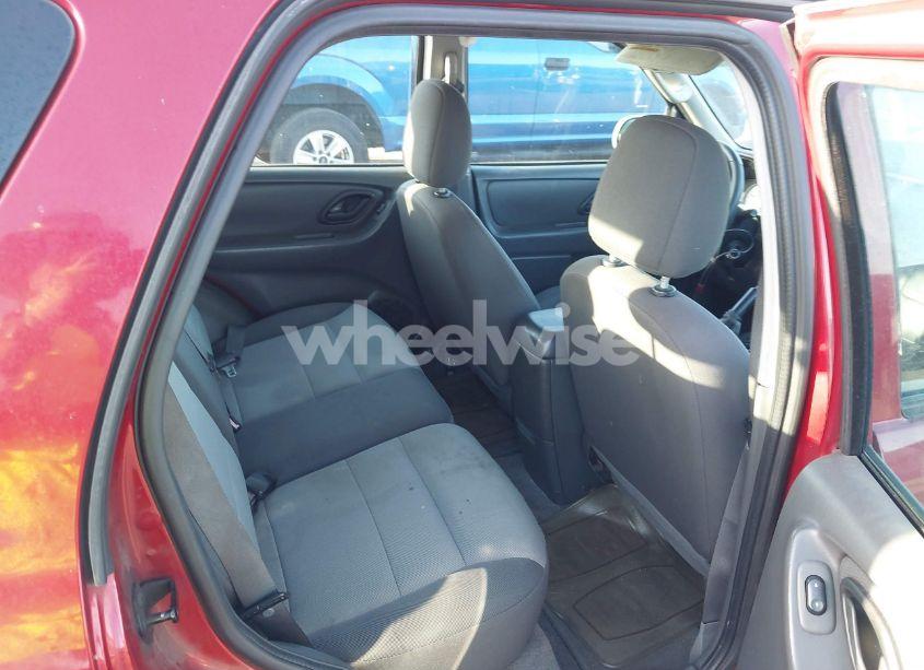 Photo 8 of 2005 Ford Escape XLS (VIN 1FMYU02ZX5KC28856)