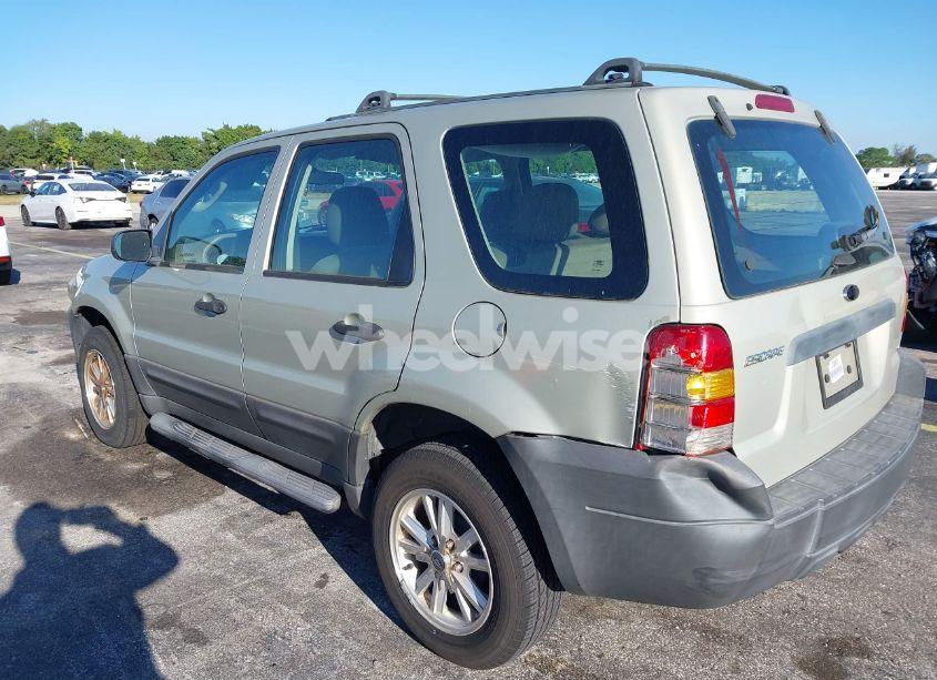 Photo 6 of 2005 Ford Escape XLS (VIN 1FMYU02ZX5KD52500)