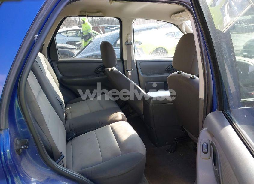 Photo 8 of 2005 Ford Escape XLS (VIN 1FMYU02ZX5KE33187)