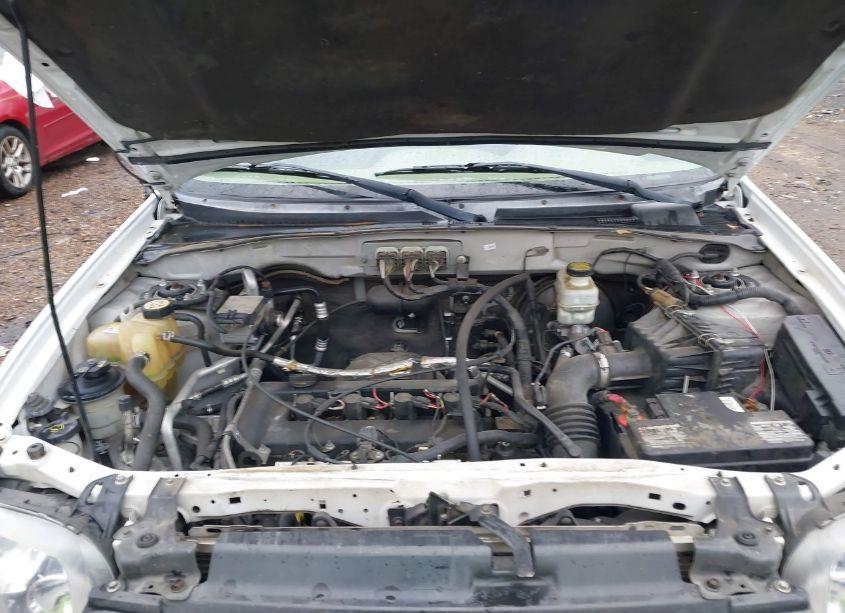 Photo 10 of 2007 Ford Escape XLS/XLS MANUAL (VIN 1FMYU02ZX7KB89690)
