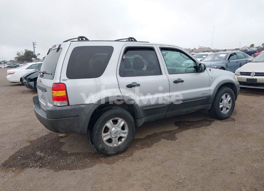Photo 4 of 2002 Ford Escape XLT (VIN 1FMYU03102KA69575)