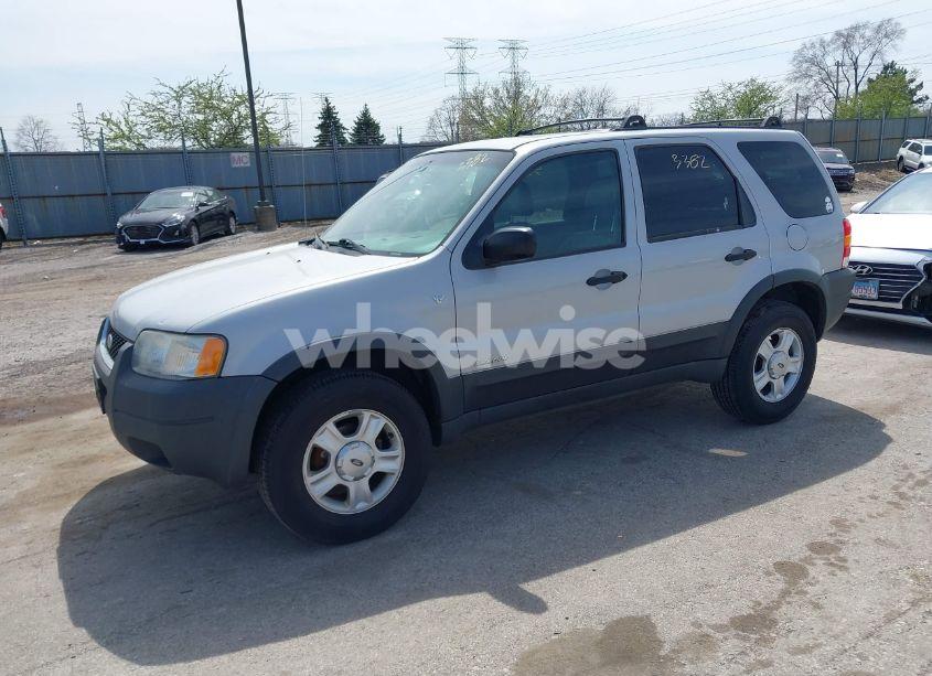 Photo 2 of 2002 Ford Escape XLT (VIN 1FMYU03102KB75329)