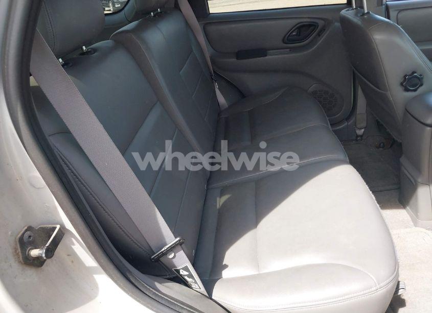 Photo 8 of 2002 Ford Escape XLT (VIN 1FMYU03102KB75329)