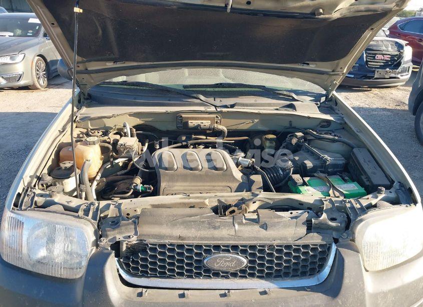 Photo 10 of 2004 Ford Escape XLT (VIN 1FMYU03104DA21064)