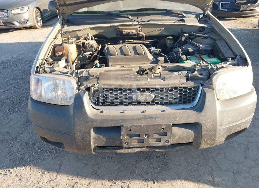 Photo 12 of 2004 Ford Escape XLT (VIN 1FMYU03104DA21064)