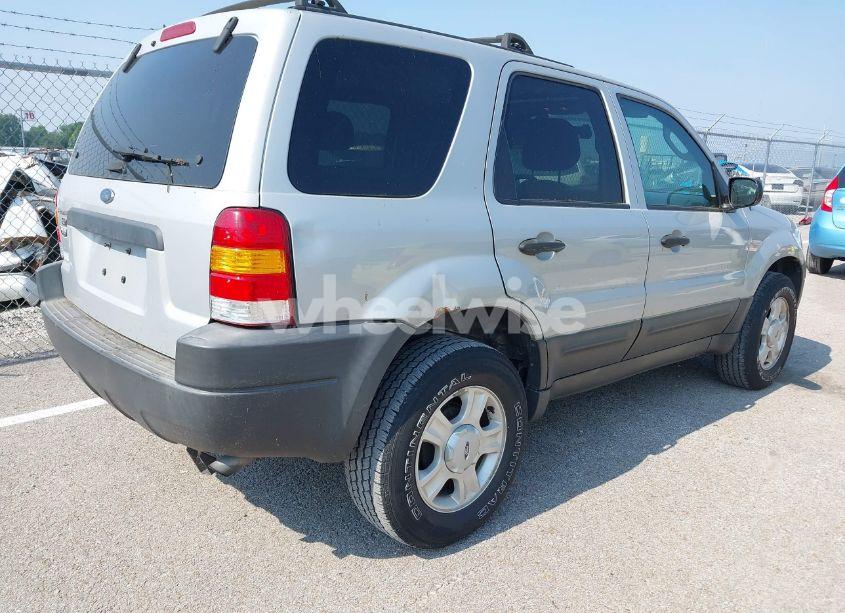 Photo 4 of 2004 Ford Escape XLT (VIN 1FMYU03104KB41636)