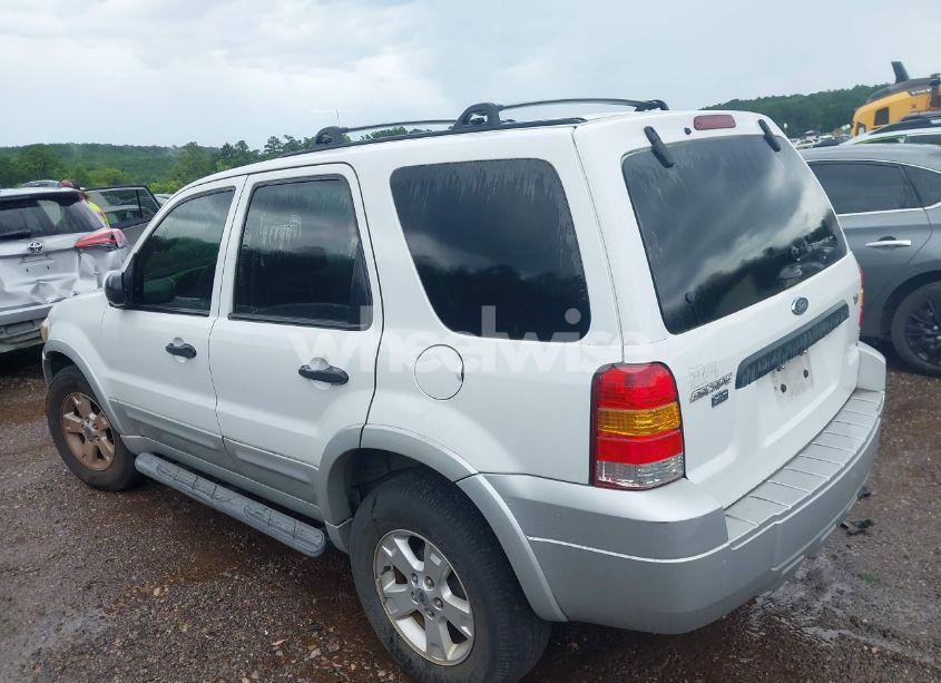 Photo 3 of 2007 Ford Escape XLT/XLT SPORT (VIN 1FMYU03107KA43792)