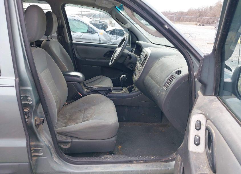 Photo 5 of 2007 Ford Escape XLT/XLT SPORT (VIN 1FMYU03107KA50631)