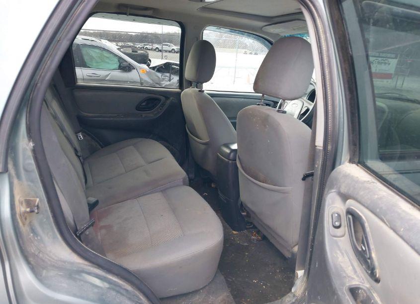 Photo 8 of 2007 Ford Escape XLT/XLT SPORT (VIN 1FMYU03107KA50631)
