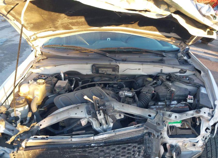 Photo 10 of 2002 Ford Escape XLT (VIN 1FMYU03112KB63996)