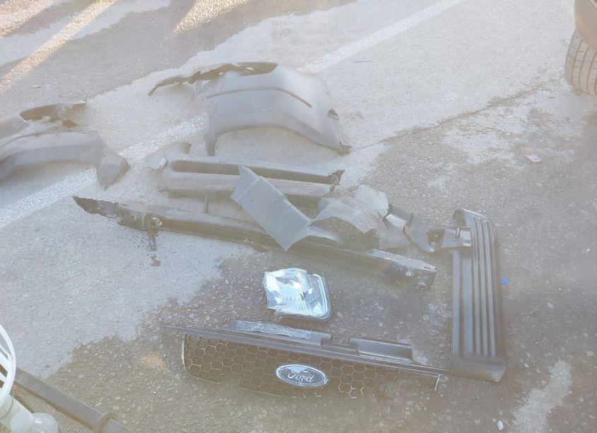 Photo 12 of 2002 Ford Escape XLT (VIN 1FMYU03112KB63996)