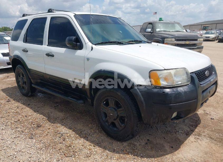 2002 Ford Escape XLT (VIN 1FMYU03112KD96356) main photo