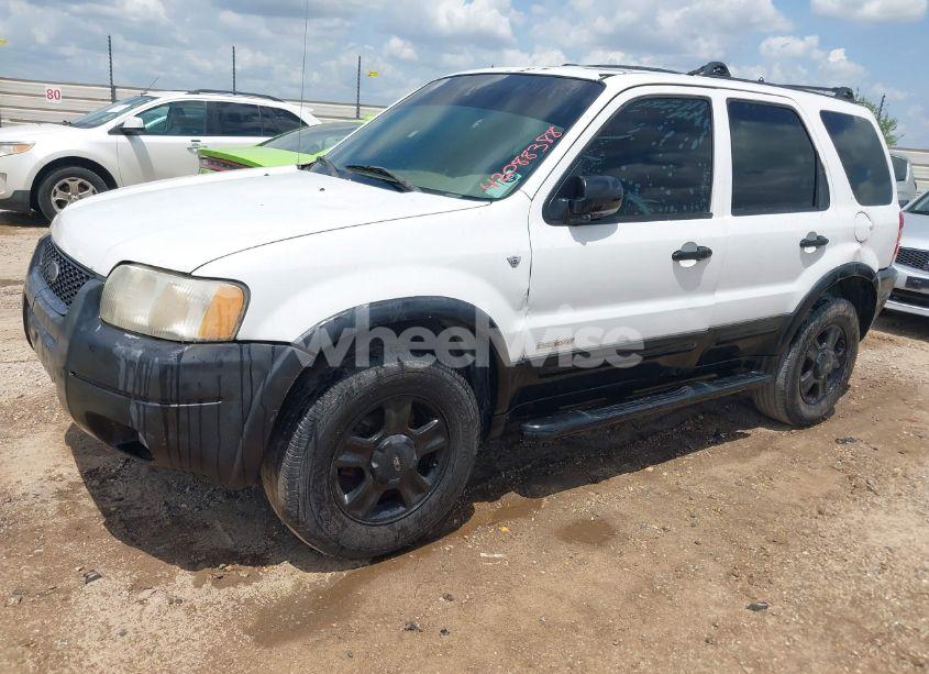 Photo 2 of 2002 Ford Escape XLT (VIN 1FMYU03112KD96356)