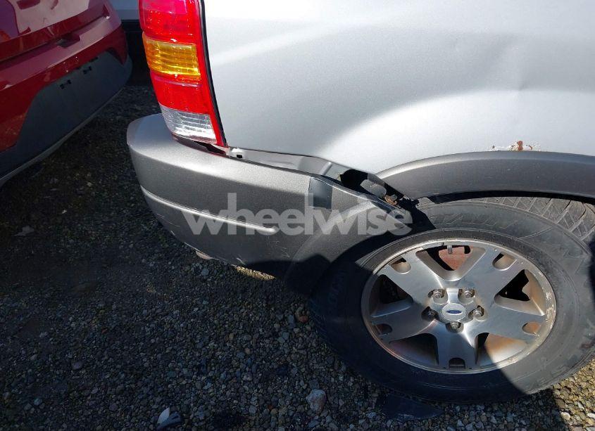 Photo 6 of 2004 Ford Escape XLT (VIN 1FMYU03114KA64517)