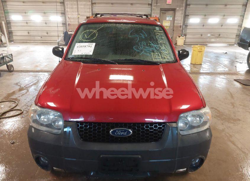 Photo 6 of 2005 Ford Escape XLT (VIN 1FMYU03115KA75972)