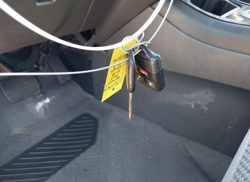 Photo 11 of 2005 Ford Escape XLT (VIN 1FMYU03115KA81271)