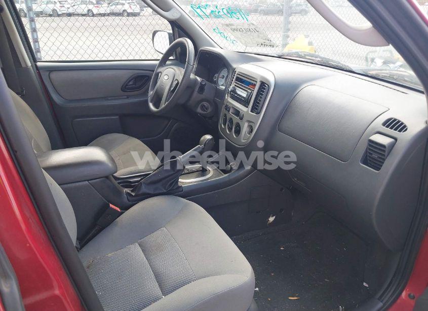 Photo 5 of 2006 Ford Escape XLT/XLT SPORT (VIN 1FMYU03116KB57637)