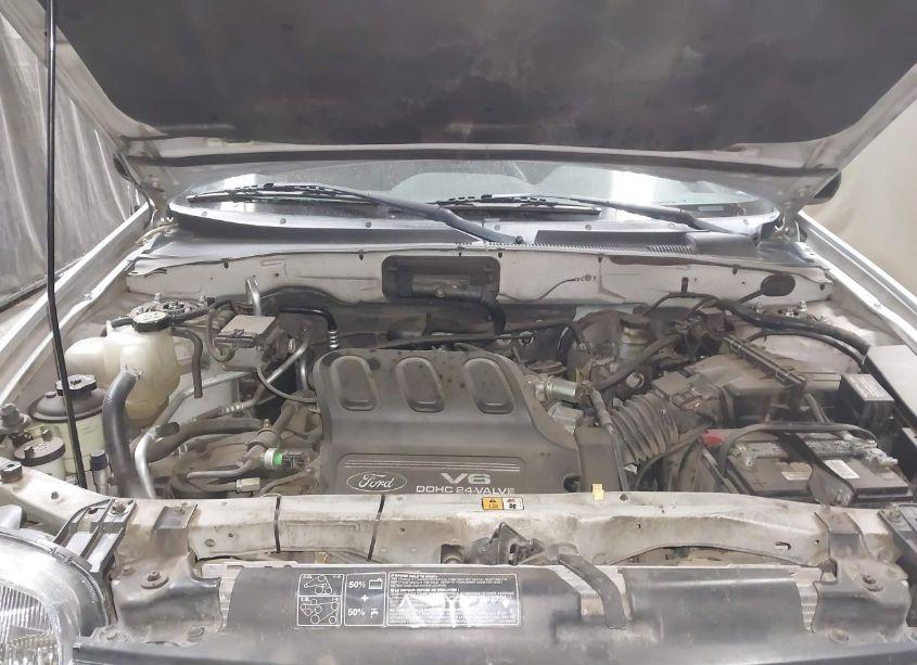 Photo 10 of 2002 Ford Escape XLT (VIN 1FMYU03122KB30246)