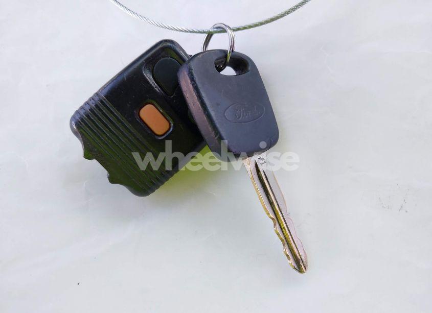 Photo 11 of 2002 Ford Escape XLT (VIN 1FMYU03122KD65598)