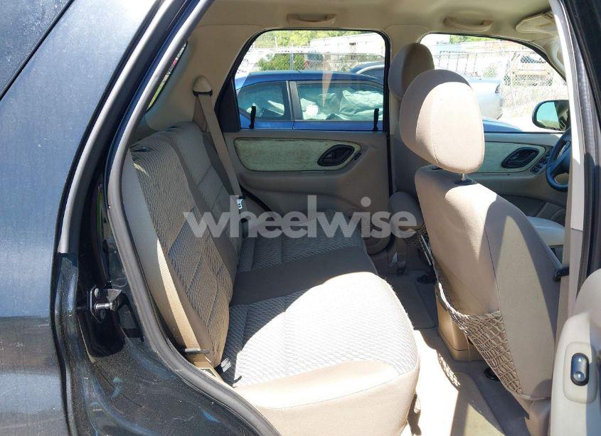 Photo 8 of 2004 Ford Escape XLT (VIN 1FMYU03124KA37410)