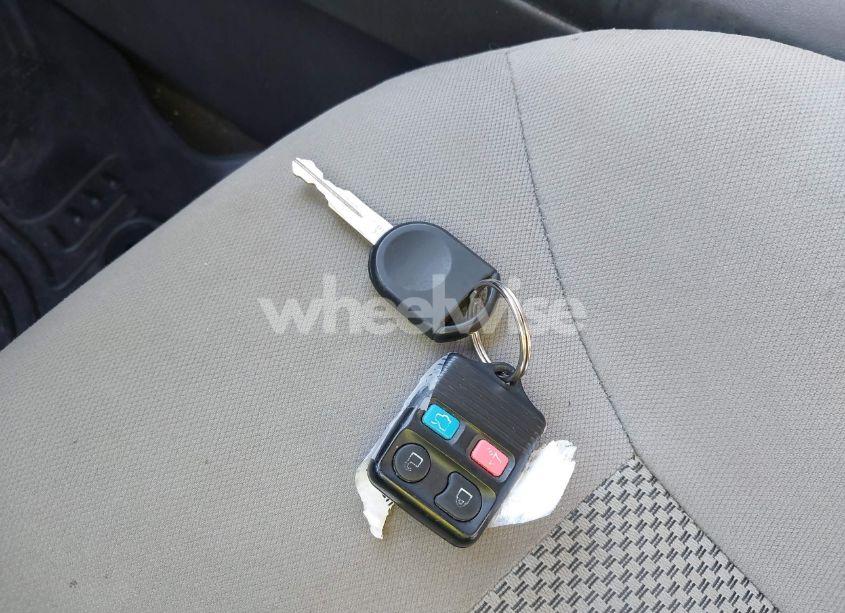 Photo 11 of 2005 Ford Escape XLT (VIN 1FMYU03125KD12730)