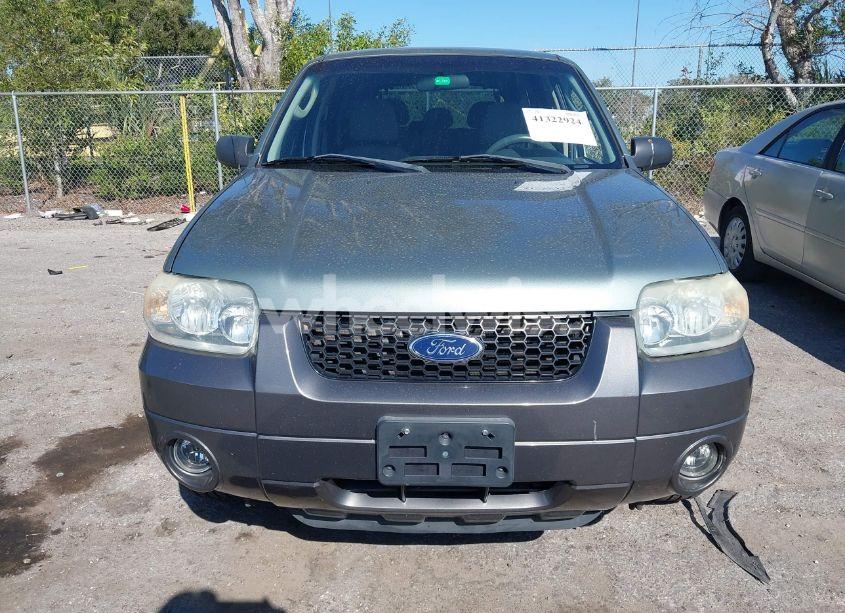 Photo 6 of 2005 Ford Escape XLT (VIN 1FMYU03125KD12730)