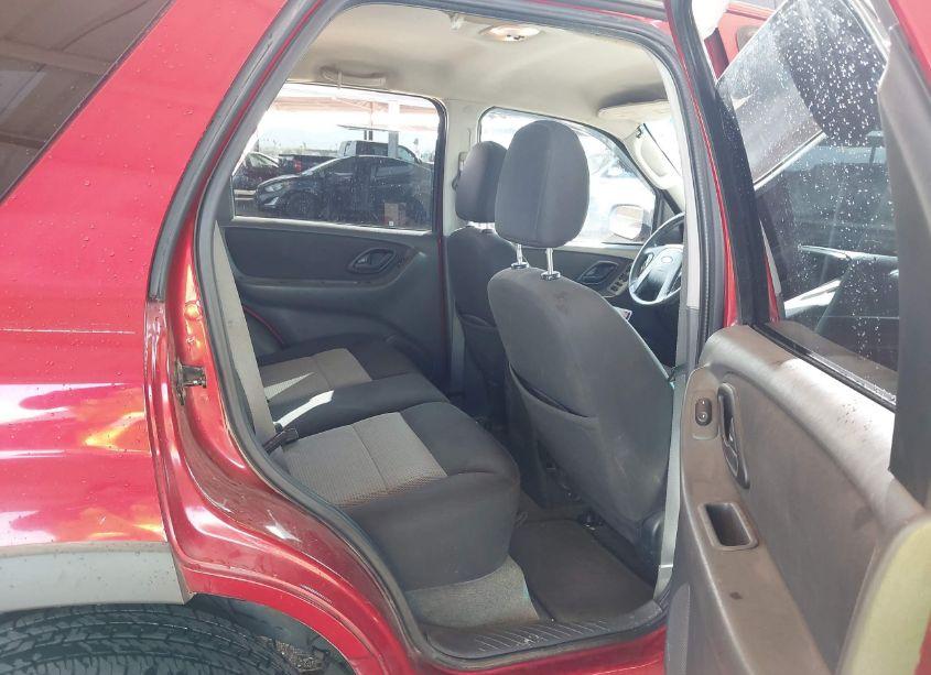 Photo 7 of 2005 Ford Escape XLT (VIN 1FMYU03125KD18320)