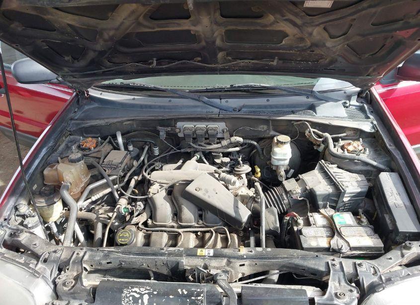 Photo 9 of 2005 Ford Escape XLT (VIN 1FMYU03125KD18320)