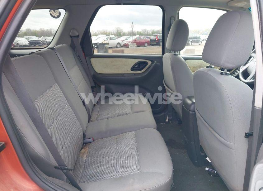 Photo 8 of 2006 Ford Escape XLT/XLT SPORT (VIN 1FMYU03126KA17323)