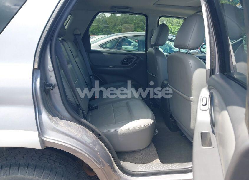 Photo 8 of 2007 Ford Escape XLT/XLT SPORT (VIN 1FMYU03127KA62456)