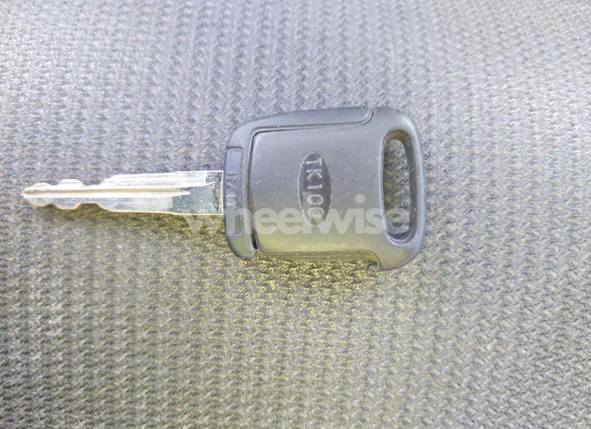 Photo 11 of 2002 Ford Escape XLT (VIN 1FMYU03132KD02414)