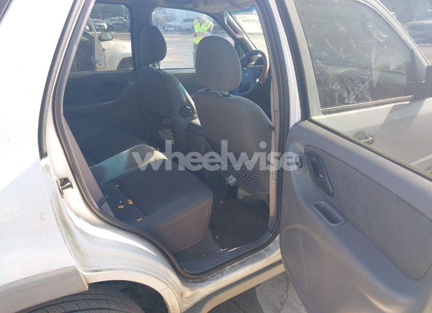 Photo 8 of 2002 Ford Escape XLT (VIN 1FMYU03132KD02414)