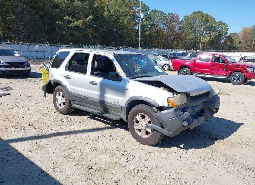 2002 Ford Escape XLT (VIN 1FMYU03132KD81096) main photo