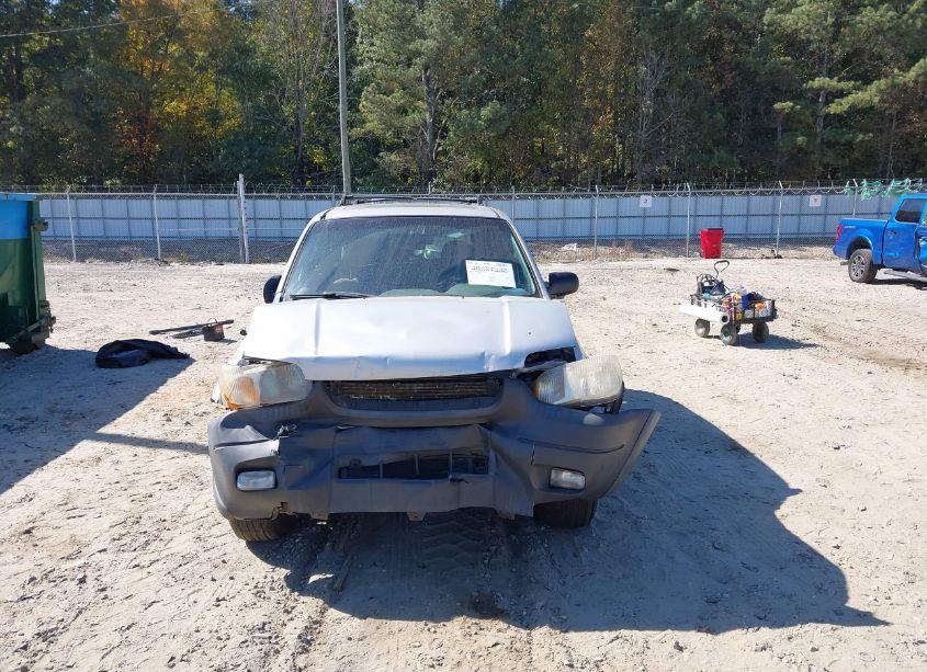 Photo 13 of 2002 Ford Escape XLT (VIN 1FMYU03132KD81096)