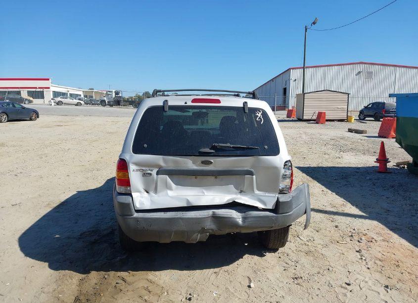 Photo 17 of 2002 Ford Escape XLT (VIN 1FMYU03132KD81096)