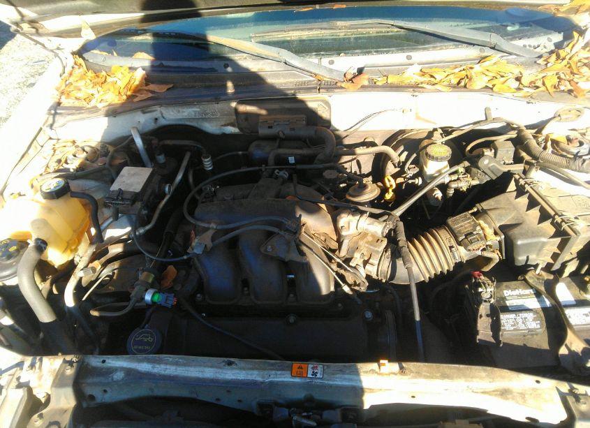 Photo 10 of 2001 Ford Escape XLT (VIN 1FMYU03141KB25192)