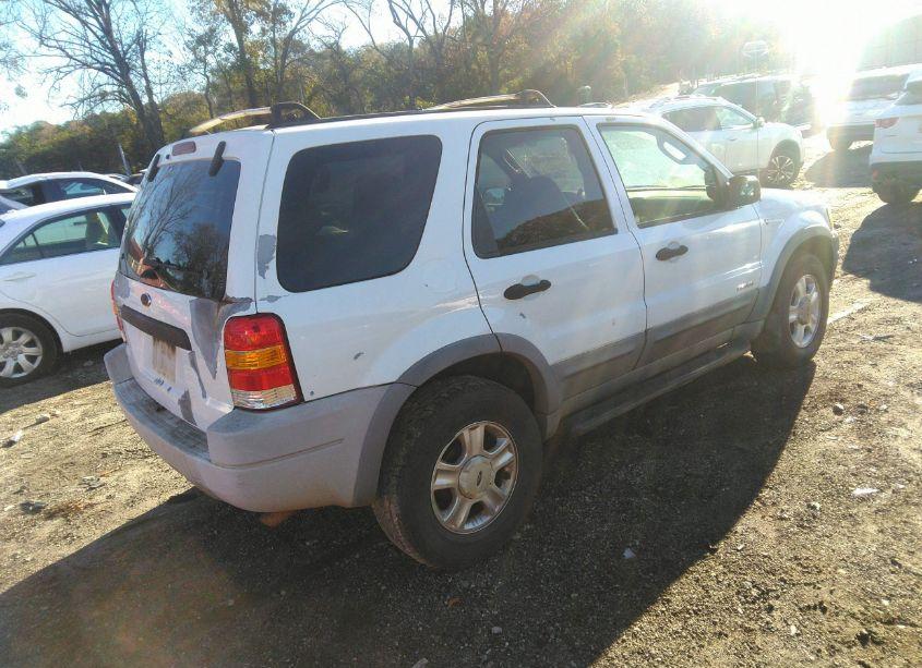 Photo 4 of 2001 Ford Escape XLT (VIN 1FMYU03141KB25192)