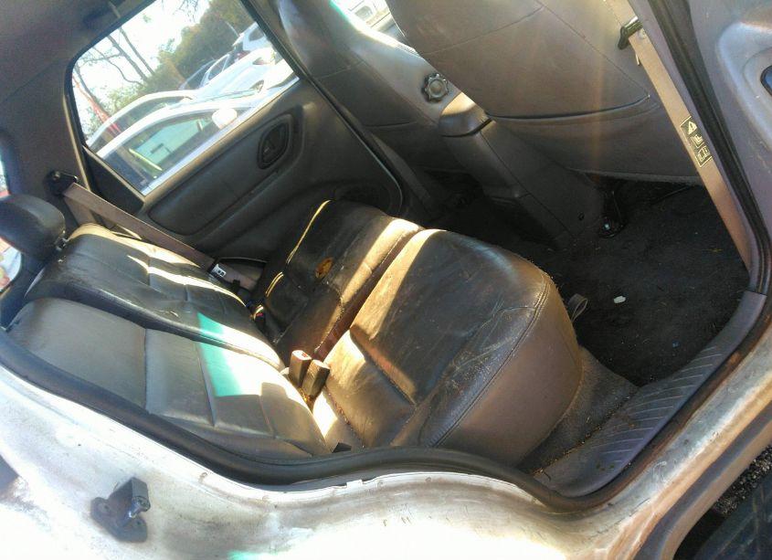 Photo 8 of 2001 Ford Escape XLT (VIN 1FMYU03141KB25192)