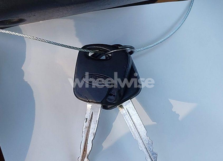 Photo 11 of 2001 Ford Escape XLT (VIN 1FMYU03141KE84977)