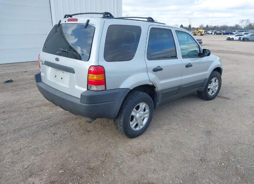 Photo 4 of 2004 Ford Escape XLT (VIN 1FMYU03144KB10213)
