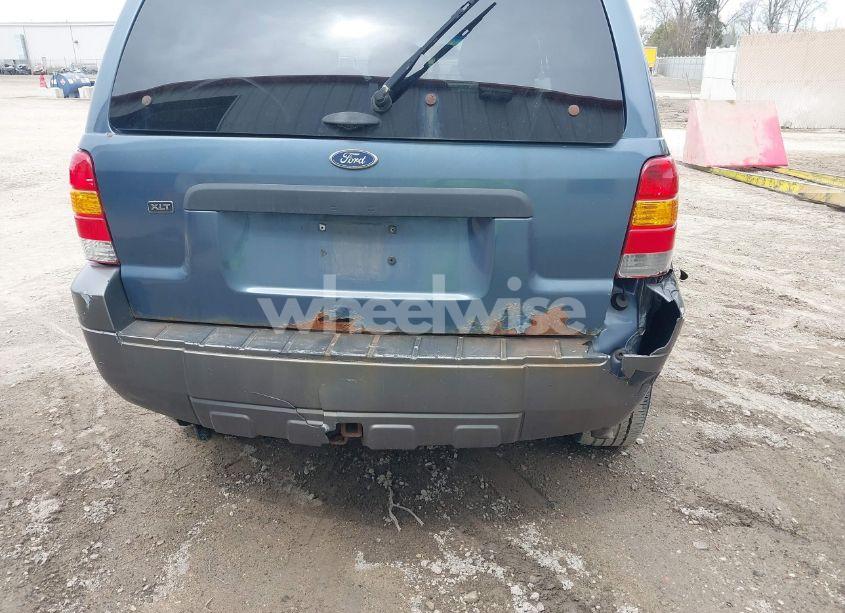 Photo 6 of 2005 Ford Escape XLT (VIN 1FMYU03145KA42335)