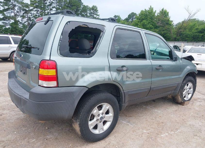 Photo 4 of 2006 Ford Escape (VIN 1FMYU03146KD35945)