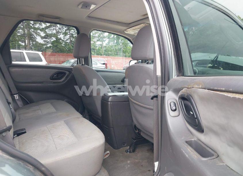 Photo 8 of 2006 Ford Escape (VIN 1FMYU03146KD35945)